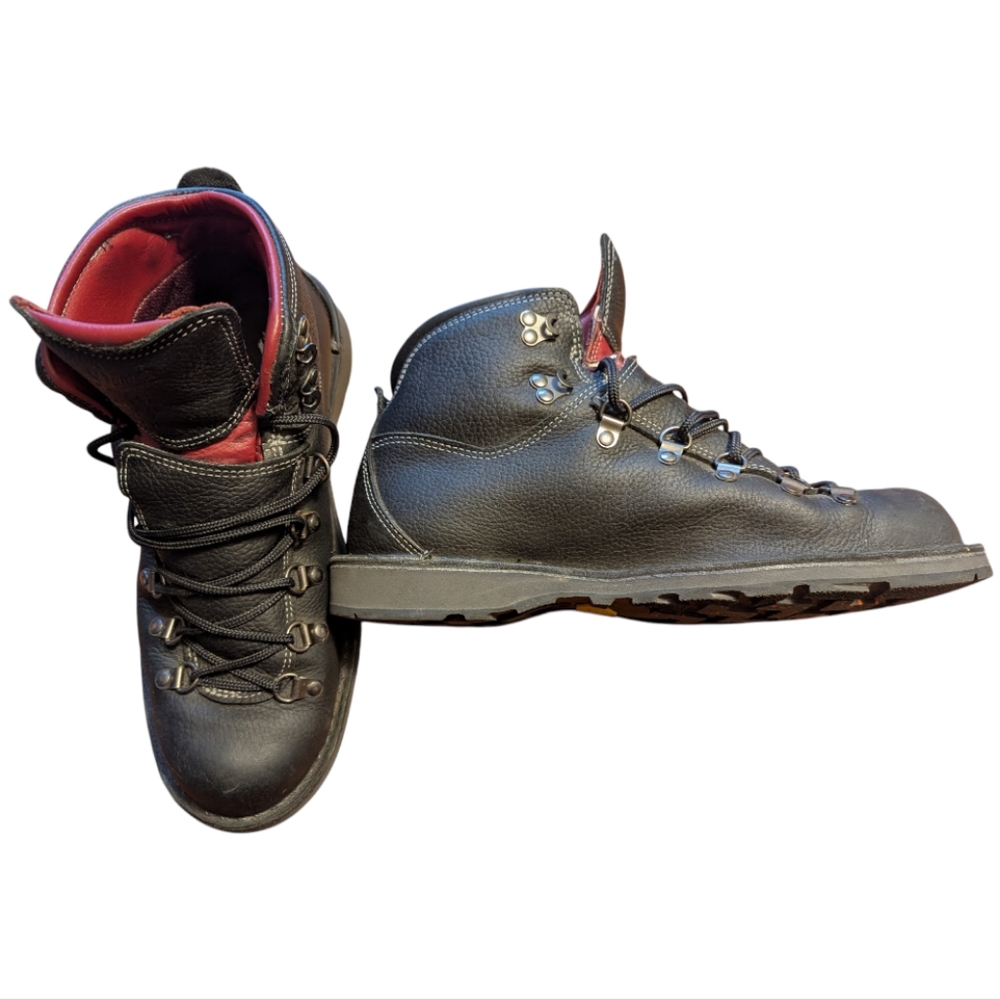 Danner Mountain Pass Boots -size 11